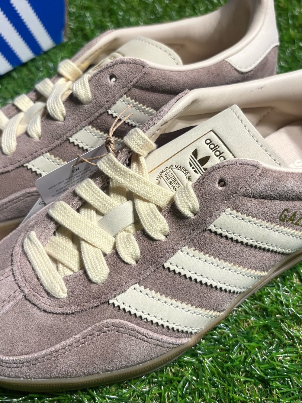 adidas Men’s Gazelle Suede Sneakers in Light Mauve and Cream size 4 men, 5 women